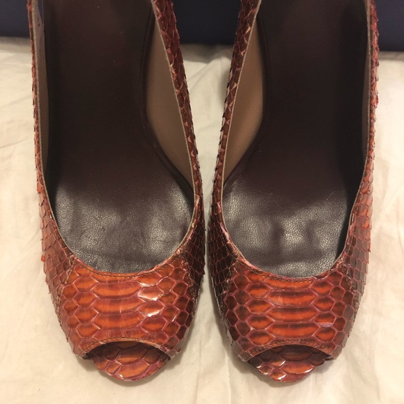 Stuart Weitzman Slingin Open Toe Snakeskin Auth - Picture 7 of 8